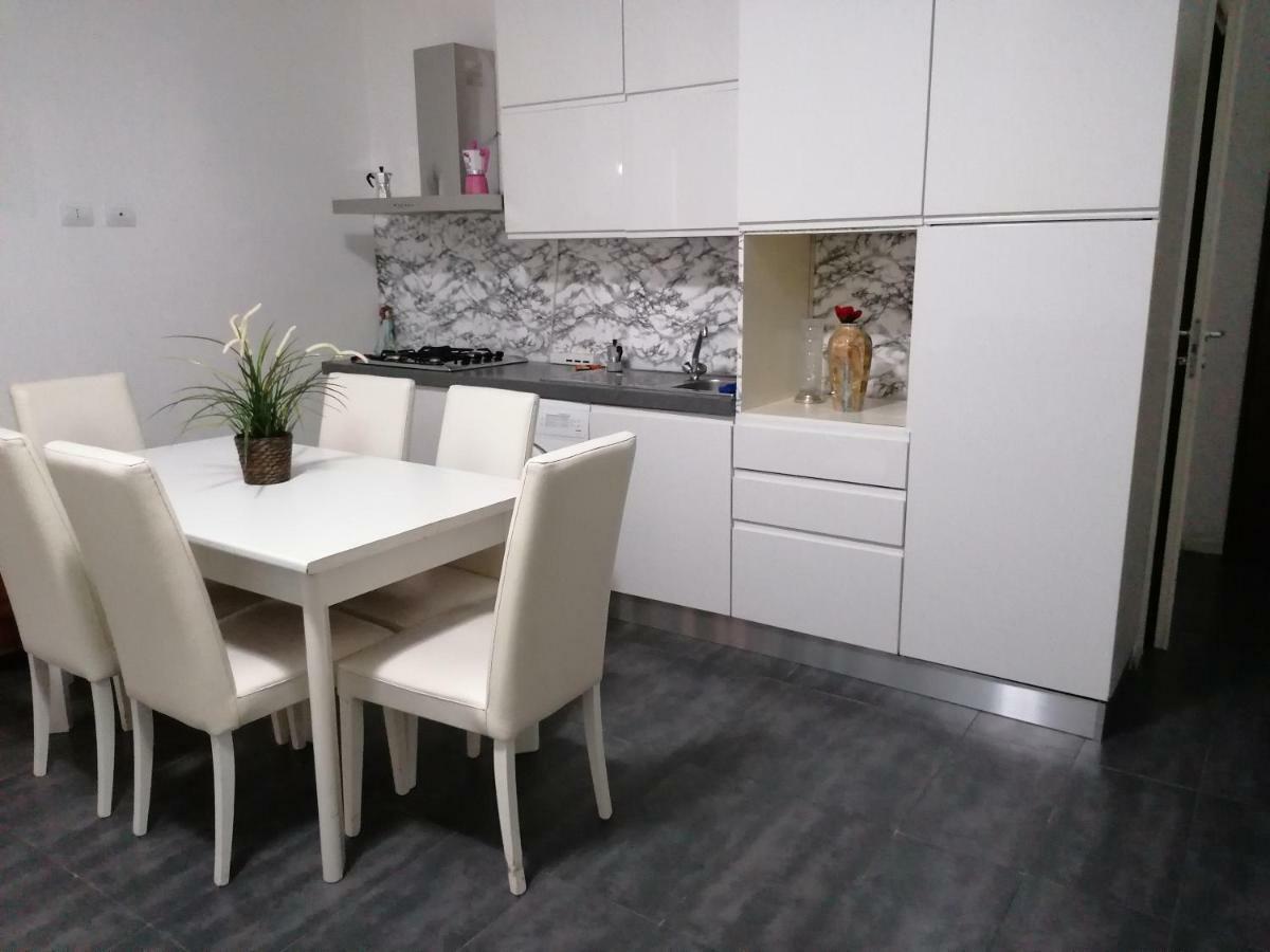 מלון מילאנו Casa Nuccia 2 מראה חיצוני תמונה